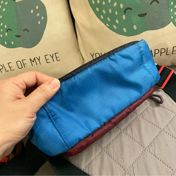 Tory Burch ripstop nylon colorblock crossbody - Picture 9 of 11